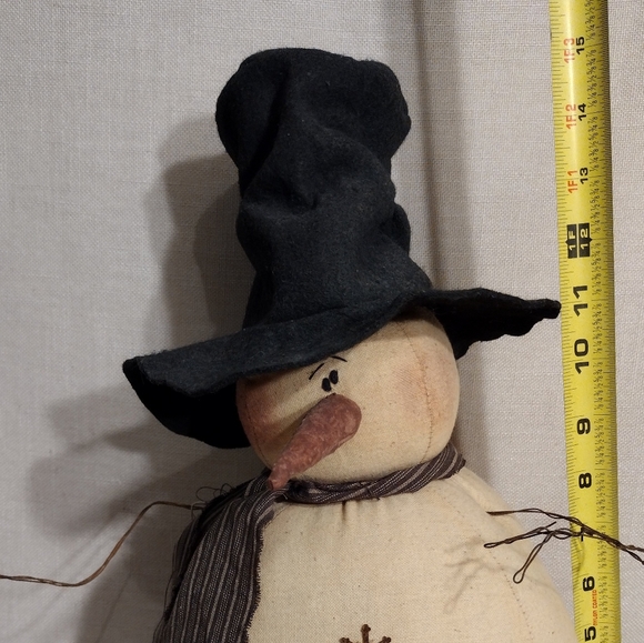 Honey & Me Primitive Snowman - Picture 5 of 6